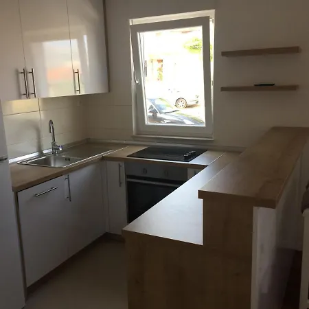 With A Parking Space - 13554 Apartment Split