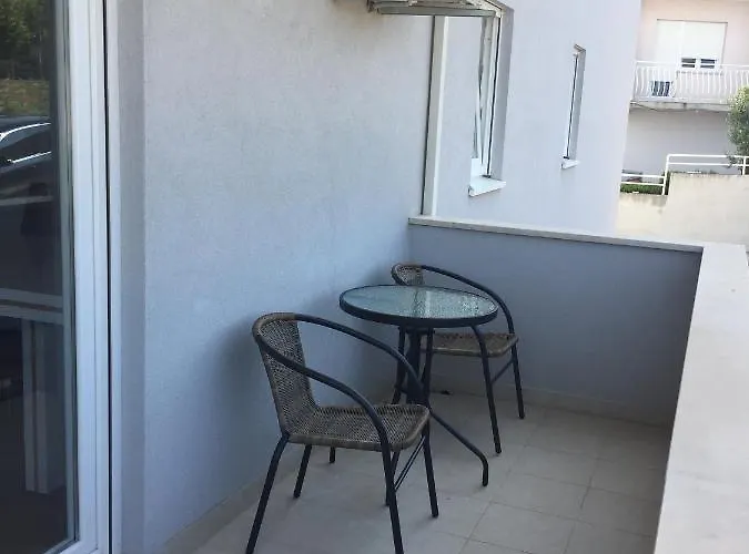 With A Parking Space - 13554 Apartman